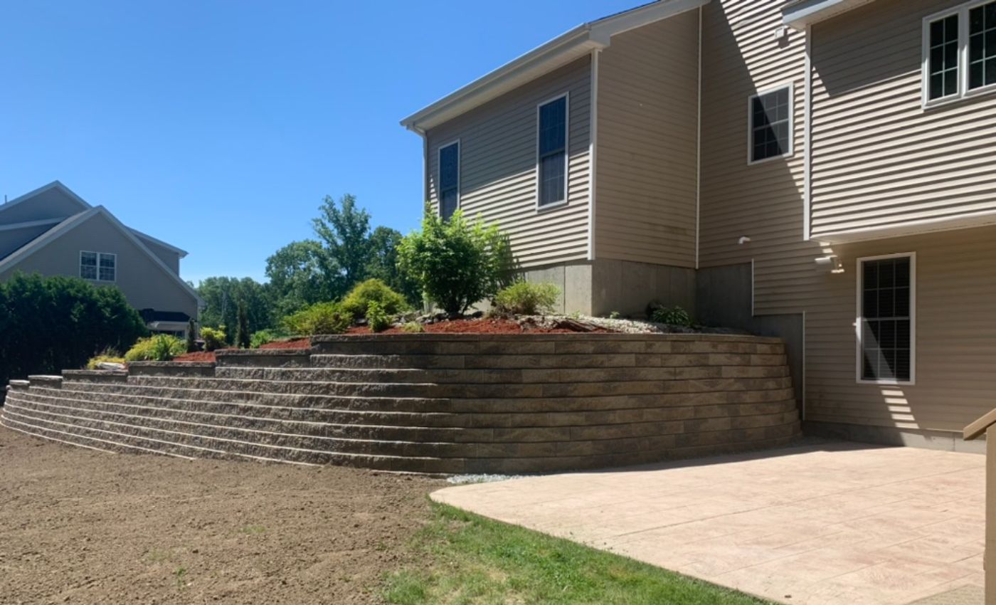 retaining walls installation-088